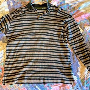 Men’s long sleeve sweater size medium.